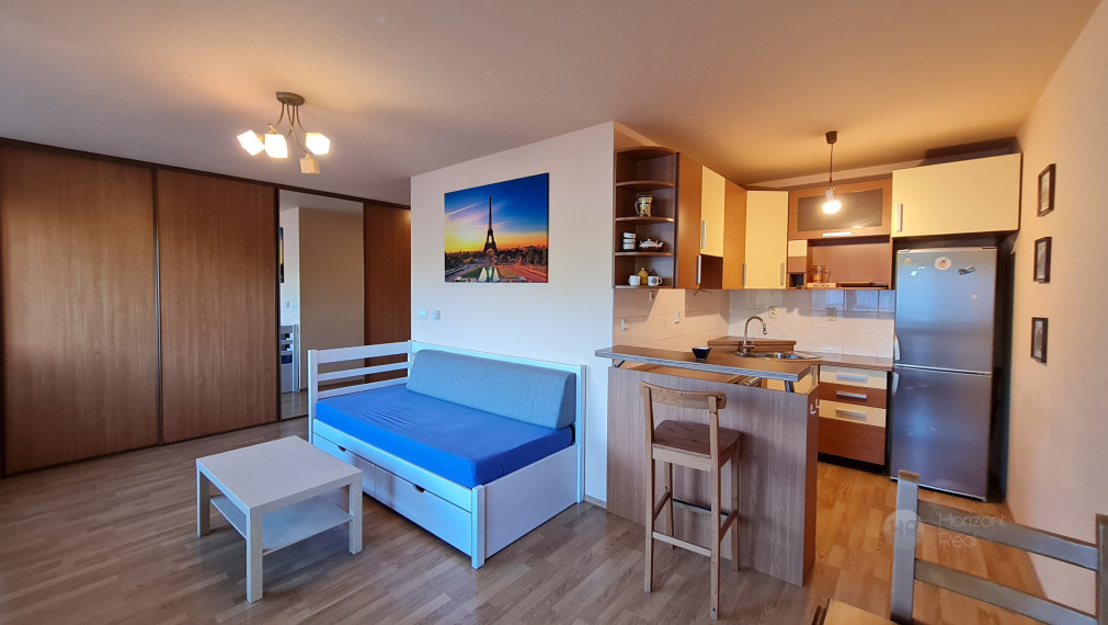 Predaj priestranný 1-izbový byt – Bratislava IV – Dúbravka, Agátová ulica