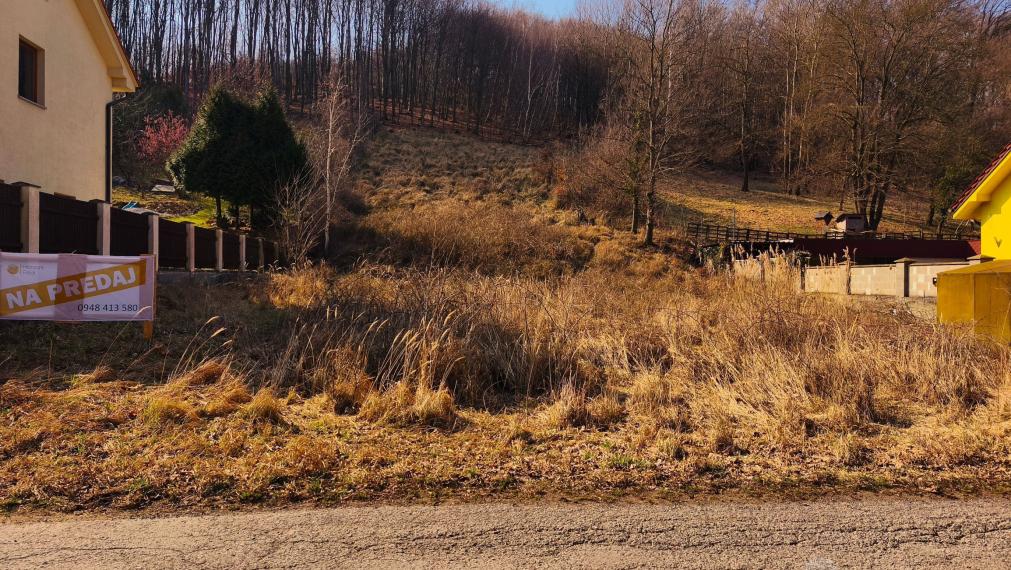 Pozemok so stavebným povolením