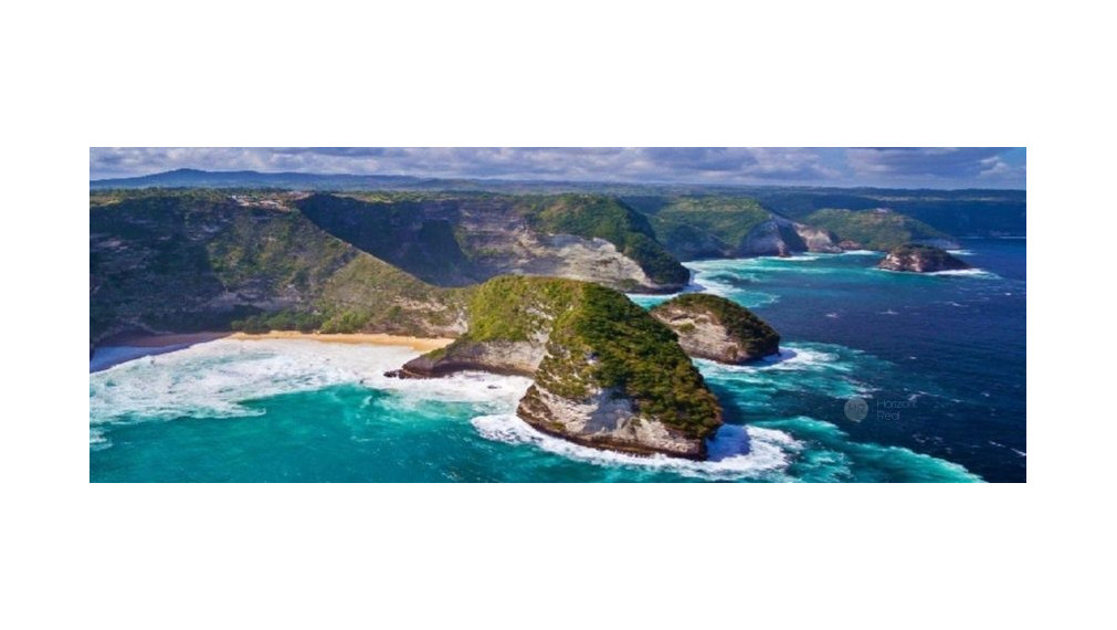 JEDINEČNÁ PONUKA - LUXUSNÉ VILY na ostrove BALI s bazénom a vírivkou len 100 m od pláže, novostavba