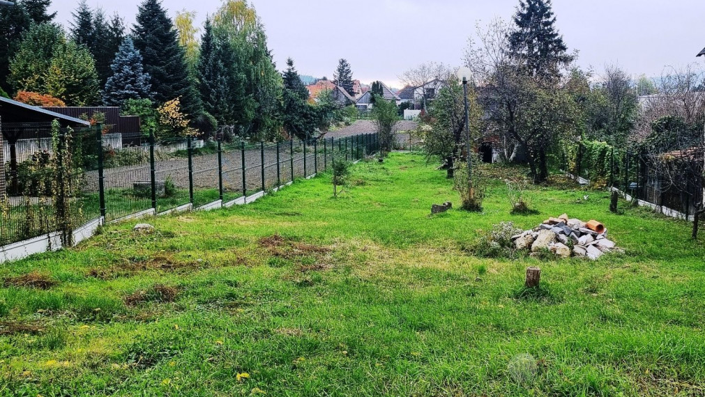 PREDAJ -  stavebný pozemok, projektová dokumentácia v cene, Bratislava- Záhorská Bystrica