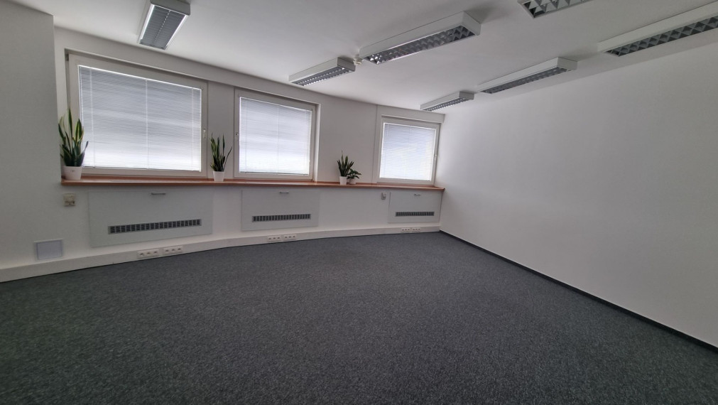 PRENÁJOM - atraktívne administratívne priestory, BBC1, BA - Ul. Plynárenská