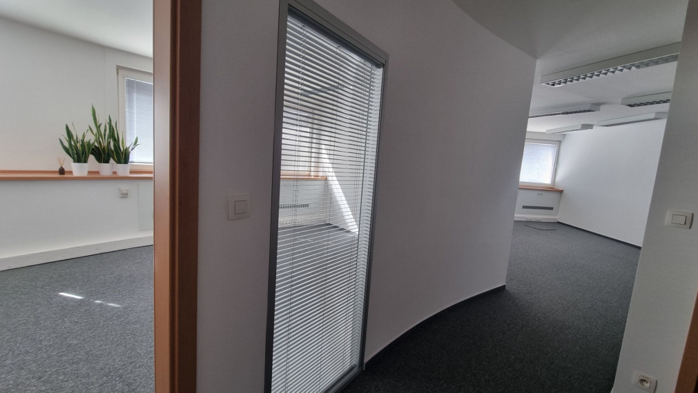 PRENÁJOM - atraktívne administratívne priestory, BBC1, BA - Ul. Plynárenská