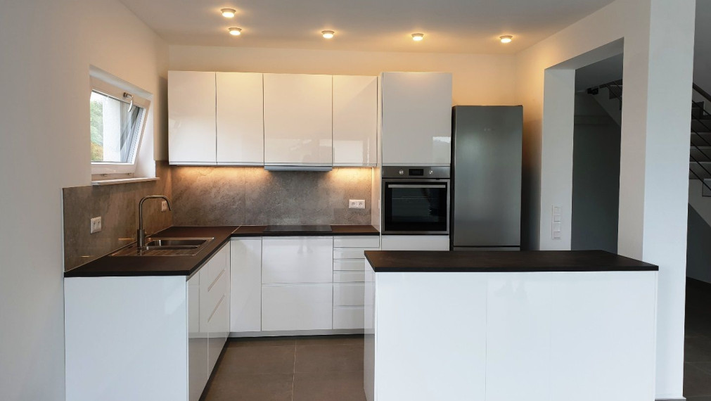 PRENÁJOM – moderný 5-izbový rodinný dom v blízkosti prírody - Stupava, Lesná ul.