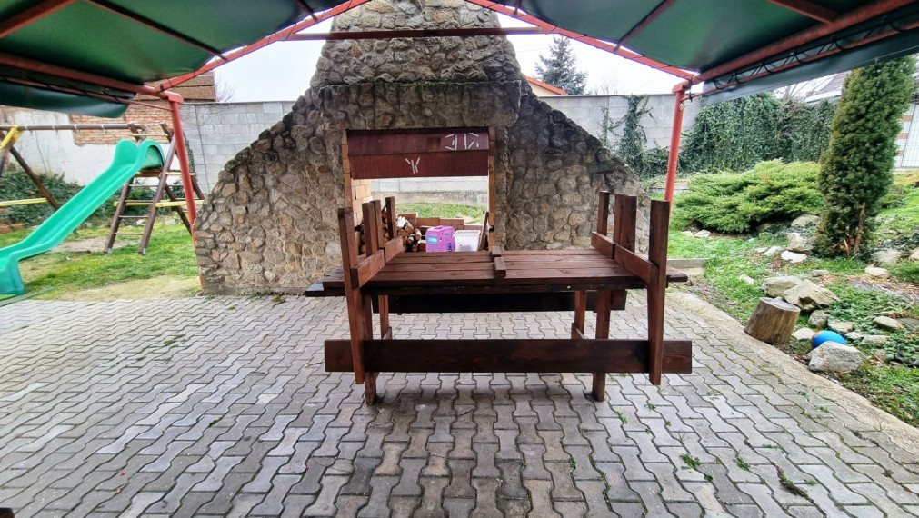 PREDAJ - PUB + dvojizbový byt - Bratislava Rača, Koľajná ul.