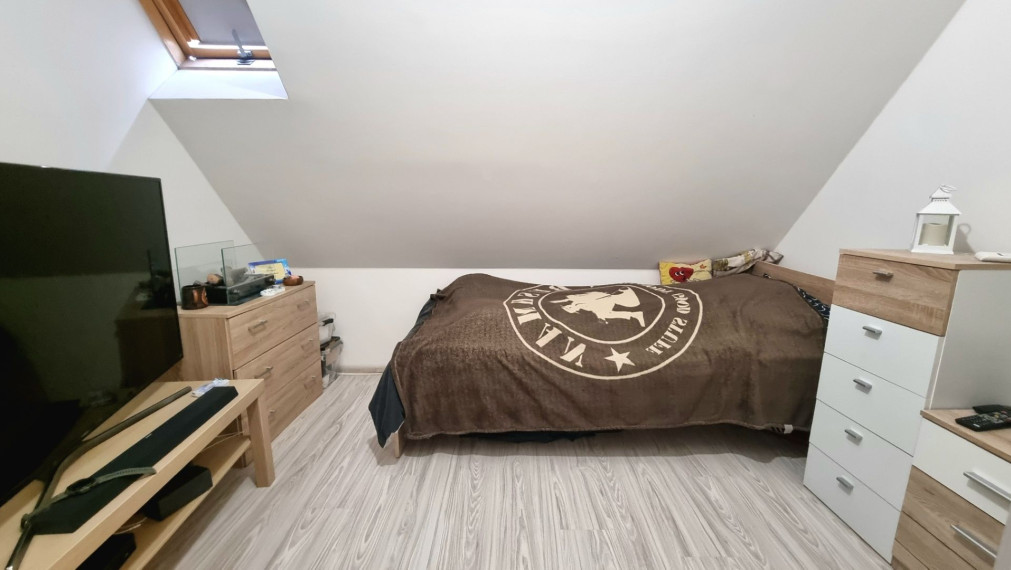 PREDAJ - PUB + dvojizbový byt - Bratislava Rača, Koľajná ul.