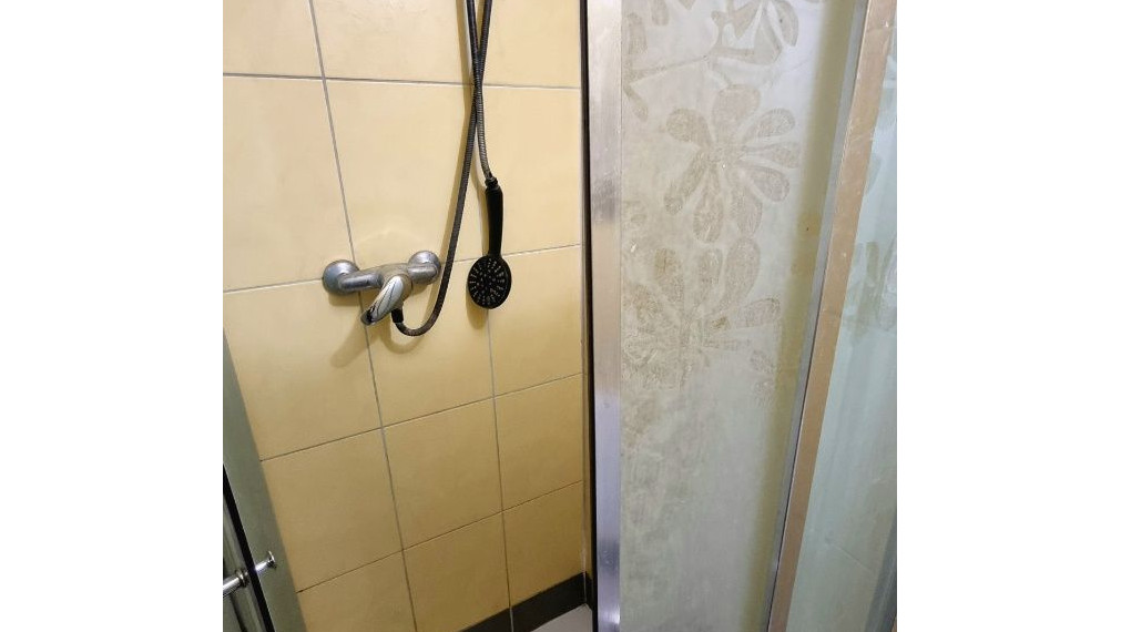 PREDAJ - PUB + dvojizbový byt - Bratislava Rača, Koľajná ul.