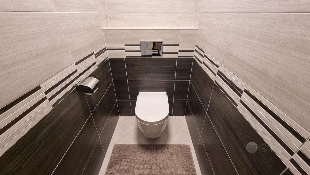 Exkluzívny 6-i byt s krbom a terasou, 2x parking, výhľad na Hrad – BA Staré Mesto, Námestie M. Benku