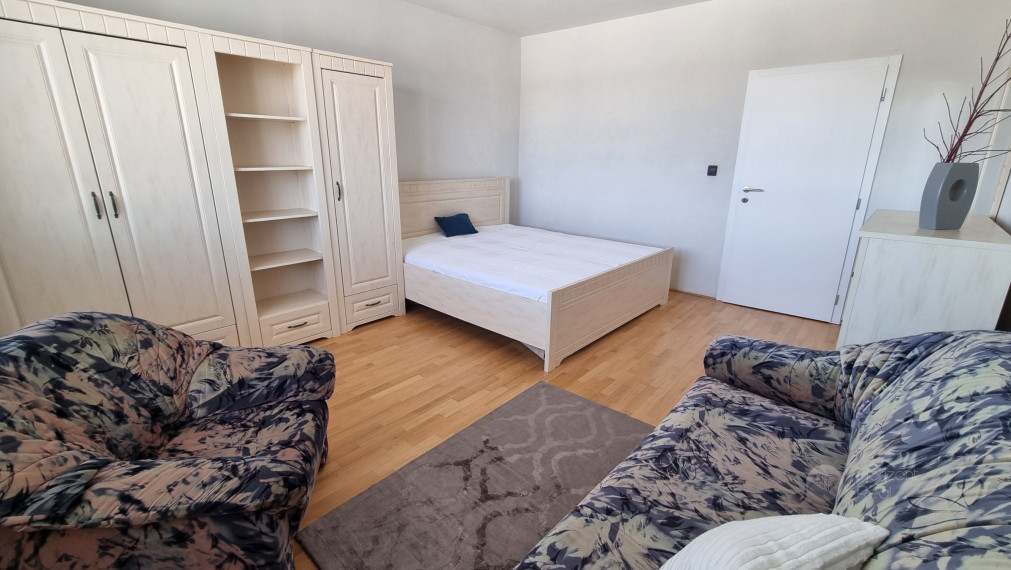 PREDAJ - PANORAMATICKÝ 4i BYT S VÝHĽADOM NA KAMZÍK – Bratislava, Ul. Ľudovíta Fullu