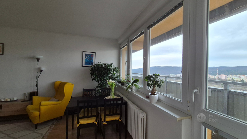 Horizont Real ponúka na predaj 3-izbový byt s lodžiou v Bratislave – Dúbravka, ul. Sekurisova