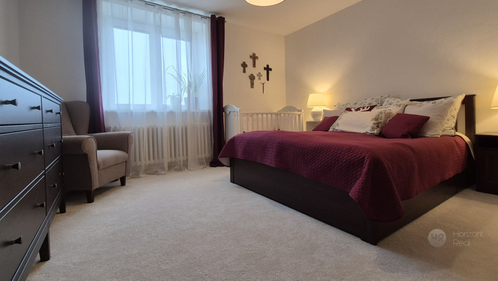 Horizont Real ponúka na predaj 3-izbový byt s lodžiou v Bratislave – Dúbravka, ul. Sekurisova