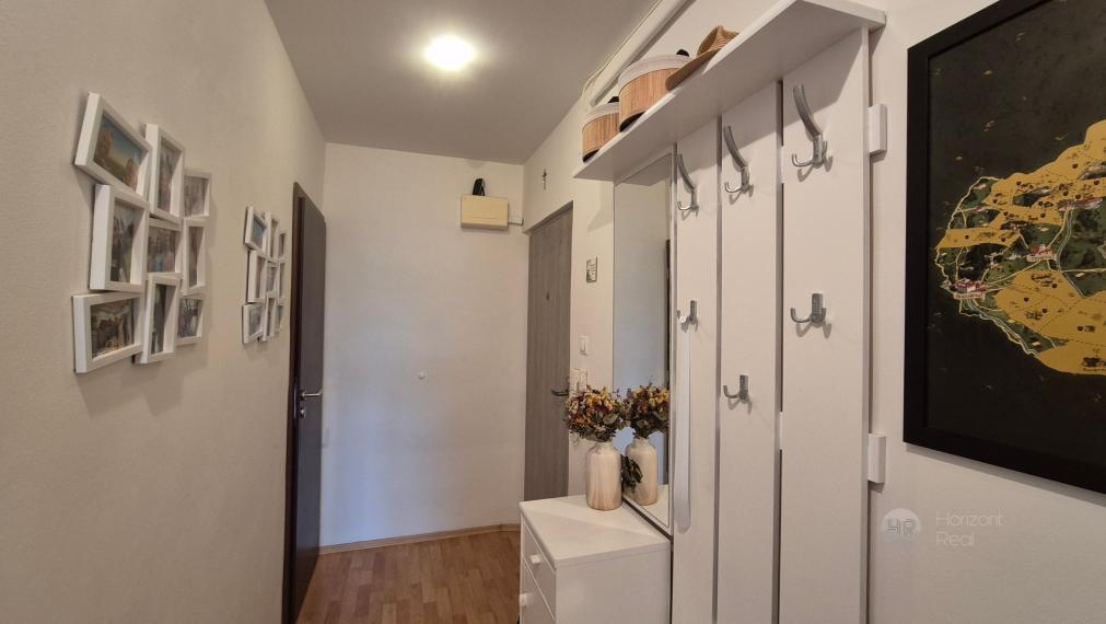 Horizont Real ponúka na predaj 3-izbový byt s lodžiou v Bratislave – Dúbravka, ul. Sekurisova