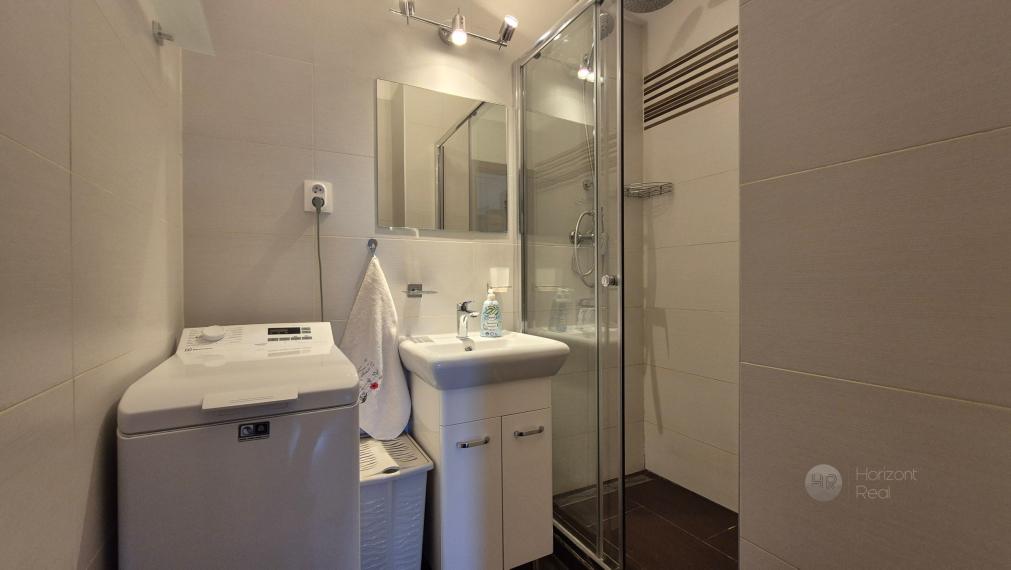 Horizont Real ponúka na predaj 3-izbový byt s lodžiou v Bratislave – Dúbravka, ul. Sekurisova