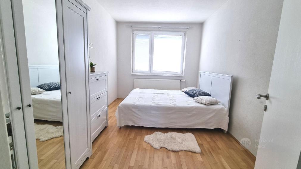 PREDAJ - PRIESTRANNÝ 4i BYT S KRÁSNYM VÝHĽADOM  – Bratislava, Ul. Ľudovíta Fullu