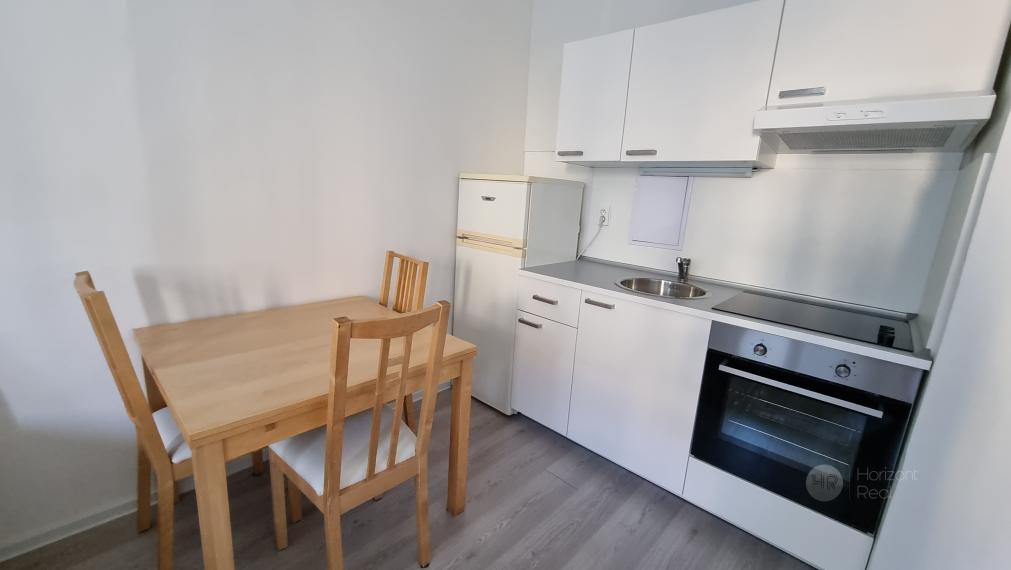 PRENÁJOM - slnečný 1-izbový byt, BRATISLAVA- Dúbravka, ul. Saratovská