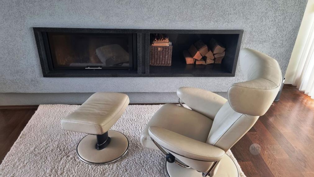 PRENÁJOM - Komfortný 6-i byt s krbom a veľkolepou terasou, výhľad na hrad  – BA - Staré Mesto, Námestie M. Benku