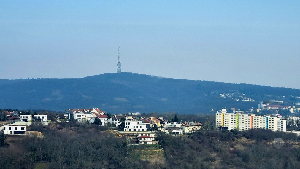 REZERVOVANĚ / PREDAJ - PRIESTRANNÝ 4i BYT S KRÁSNYM VÝHĽADOM  – Bratislava, Ul. Ľudovíta Fullu