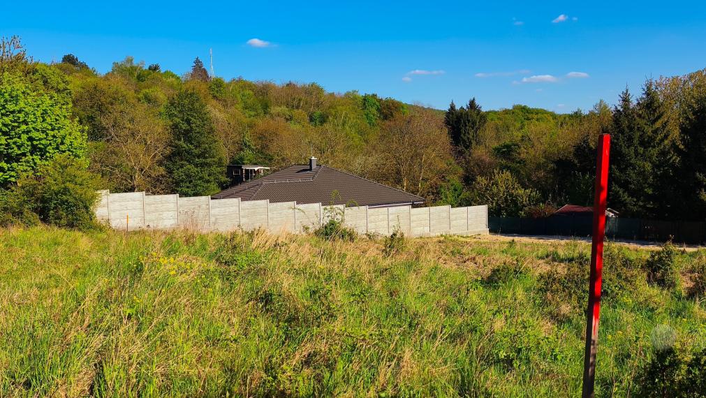 Príbeh Vášho bývania môže začať práve tu. Pozemok 598 m².