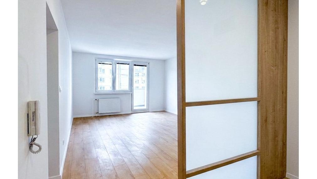PREDAJ - Nadštandardný 3i byt v príjemnej lokalite – Bratislava IV, Jamnického ul.