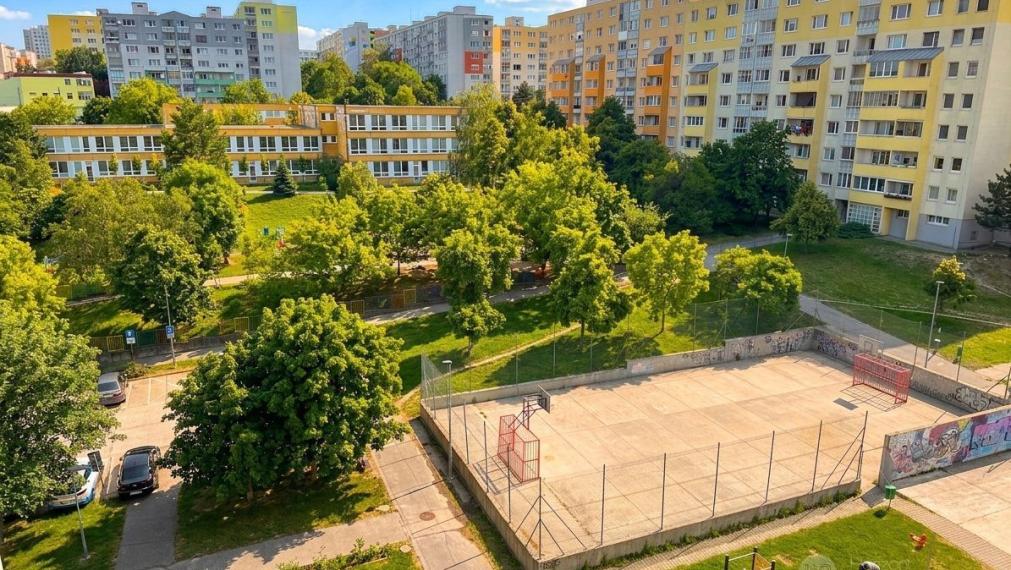PREDAJ - Nadštandardný 3i byt v príjemnej lokalite – Bratislava IV, Jamnického ul.