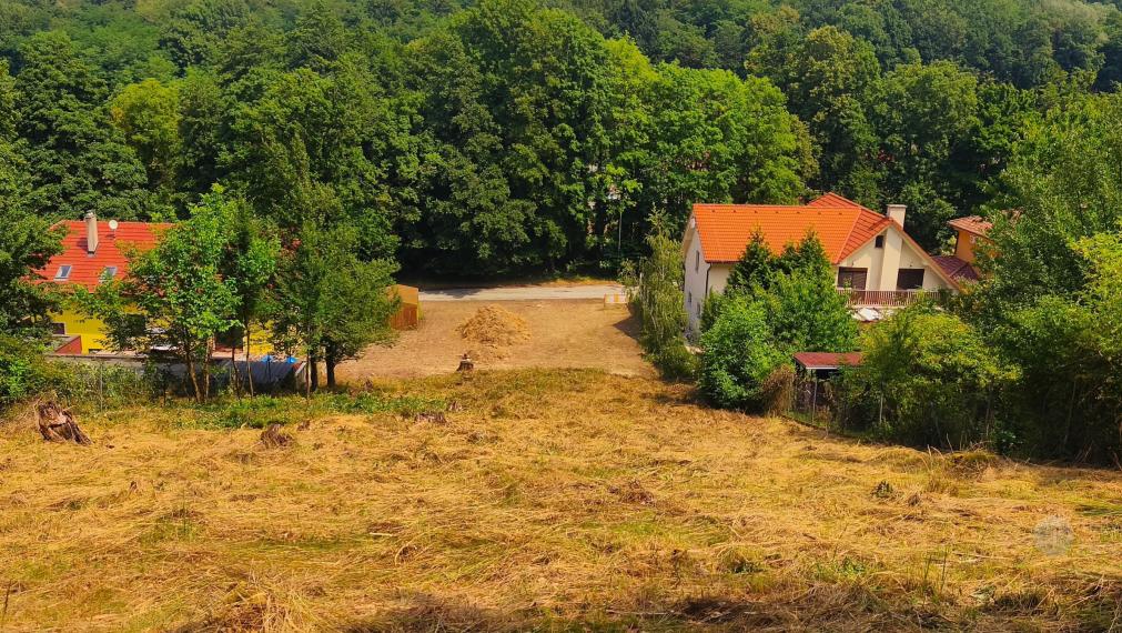 Pozemok so stavebným povolením v Jablonovom 1786 m².