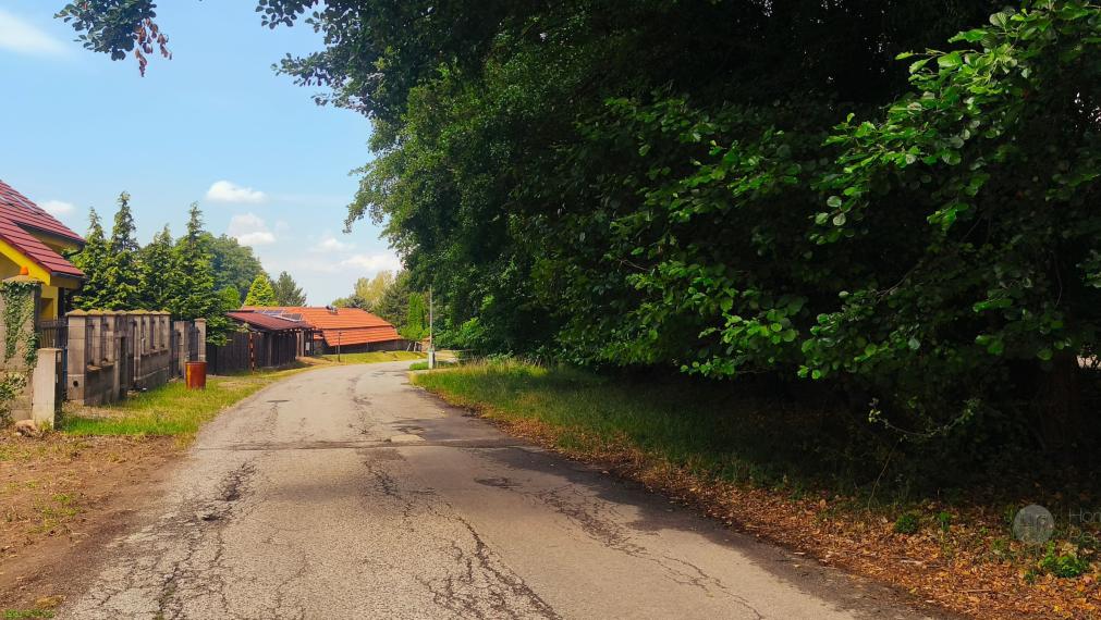 Pozemok so stavebným povolením v Jablonovom 1786 m².