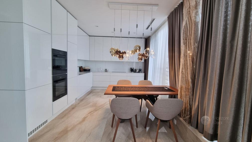 PREDAJ: Luxus, elegancia a dokonalosť- 4i byt s dvojgarážou vo FIVE STAR REZIDENCE - Bratislava, Staré mesto