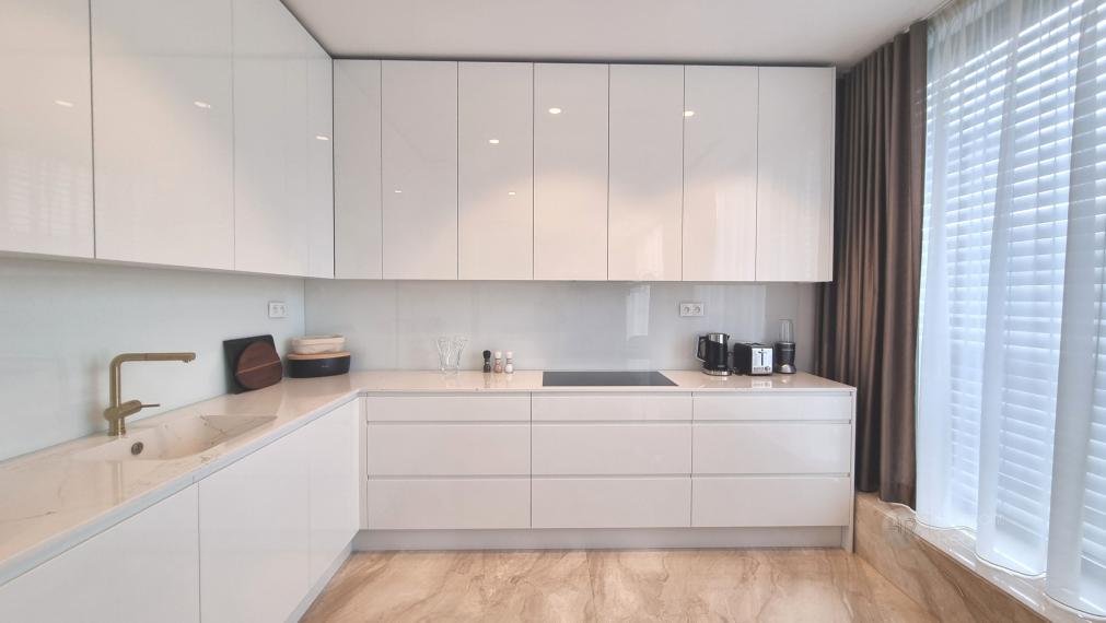 PREDAJ: Luxus, elegancia a dokonalosť- 4i byt s dvojgarážou vo FIVE STAR REZIDENCE - Bratislava, Staré mesto