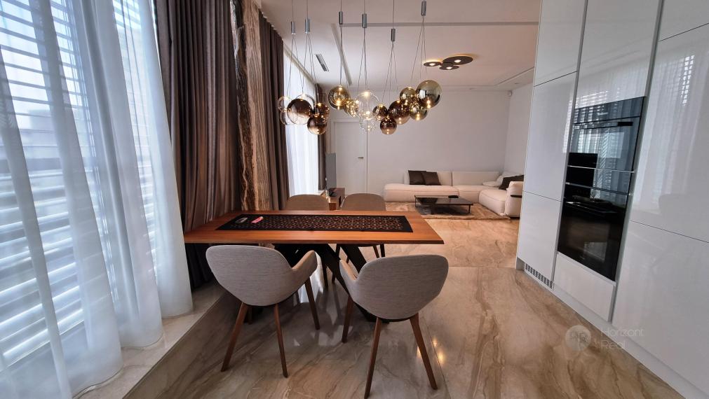 PREDAJ: Luxus, elegancia a dokonalosť- 4i byt s dvojgarážou vo FIVE STAR REZIDENCE - Bratislava, Staré mesto
