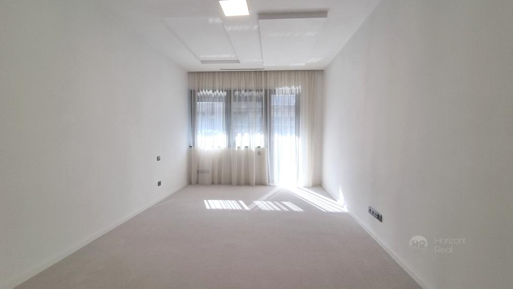 PREDAJ: Luxus, elegancia a dokonalosť- 4i byt s dvojgarážou vo FIVE STAR REZIDENCE - Bratislava, Staré mesto