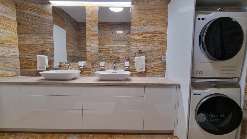 PREDAJ: Luxus, elegancia a dokonalosť- 4i byt s dvojgarážou vo FIVE STAR REZIDENCE - Bratislava, Staré mesto