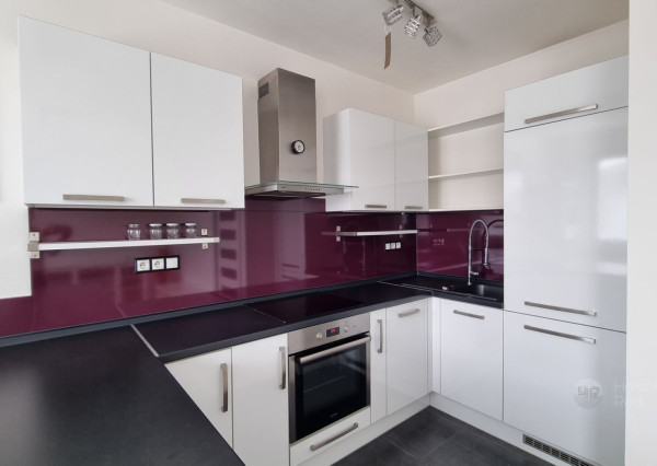 PRENÁJOM - Krásny, dizajnérom  zariadený 2-i byt v príjemnej, tichej lokalite, Stupava ul. Jána Ondruša