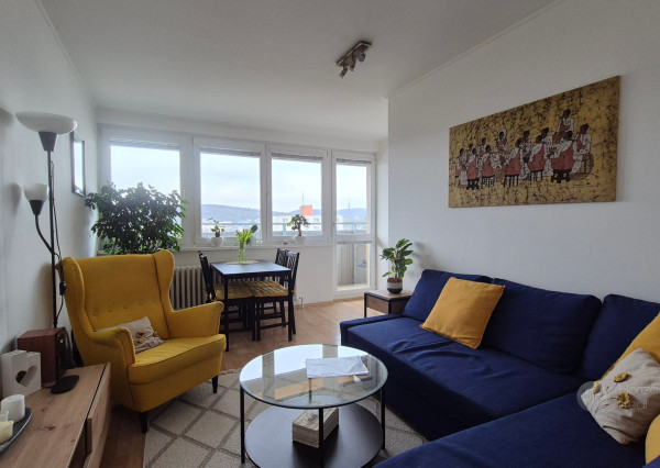 Horizont Real ponúka na predaj 3-izbový byt s lodžiou v Bratislave – Dúbravka, ul. Sekurisova